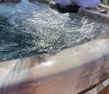 Whitianga House | The Great Escape, Luxury Waterfront, HotTub