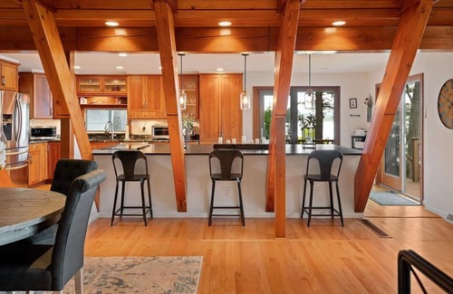 South Casco Cottage | The Great Escape - Picturesque Sebago Lake