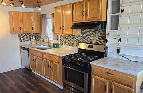 Hartland House | The Great Moose in Stunning Maine Swim, Fish & Kayak