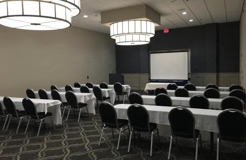 Alton Hotel | The Great Rivers, an Ascend Collection Hotel