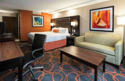 Alton Hotel | The Great Rivers, an Ascend Collection Hotel