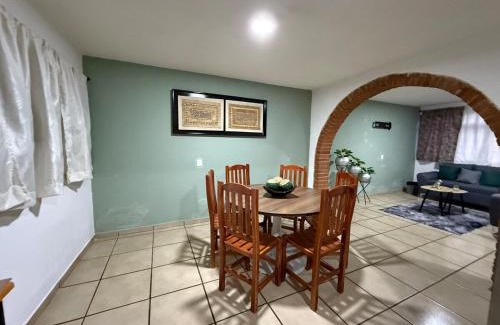 Santa Fe de la Laguna House | The Green House