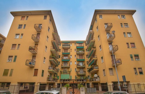 Borgo Milano Apartment | The green House near station center and stadium with balcony