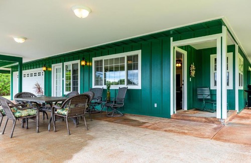 Pupukea House | The Green Pineapple Main House home