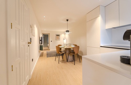 Braga Apartment | The Green Room Flats II