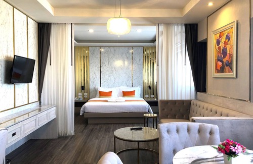 Bang Sao Thong Hotel | The Green View Hotel