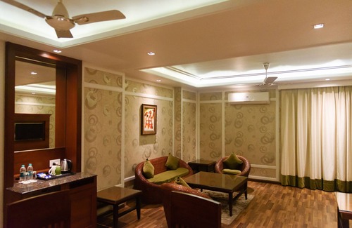 Khanapara Hotel | The Greenwood Resort, Guwahati