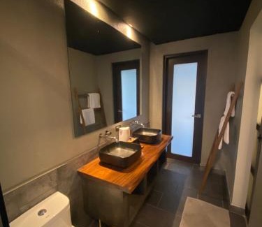 Guiuan Hotel | The Grey Inn