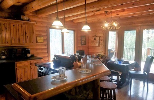 Alto Cabin | The Grizz Summary: Th