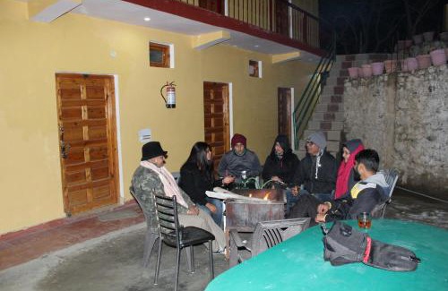 Tehri House | THE GROOVE GARDEN DHANOLTi