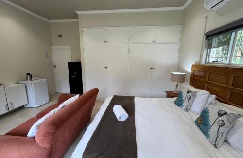 UPhongolo House | The Guest House Pongola