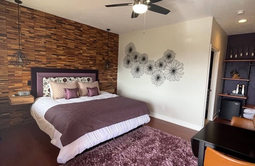 Marble Falls Bed & Breakfast | The Guesthouse at The Lonely Oak
