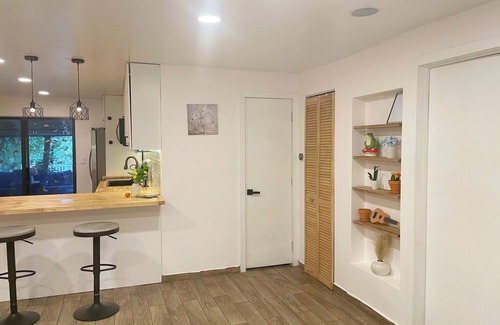 Survey Creek House | The Guitar On the Lake