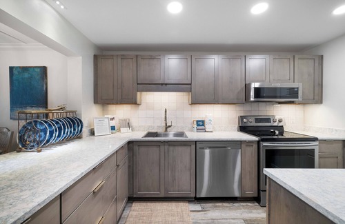 Gulf Shores Condo | The Gulf Tower 9B by Liquid Life