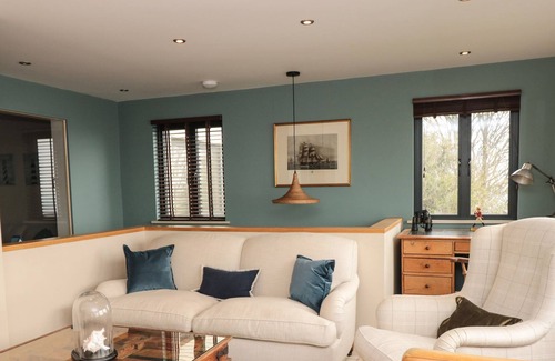 Stoke Fleming House | THE GULLS, pet friendly, luxury holiday cottage in Stoke Fleming