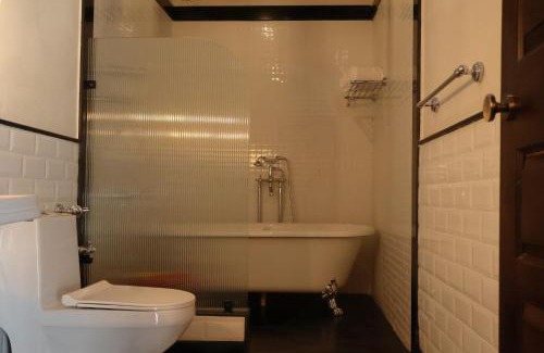 Somvarpet House | The Hallery By Old Kent