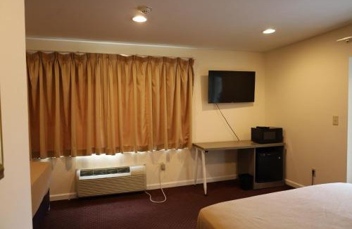 Warwick Hotel | The Hamlet Inn at Warwick