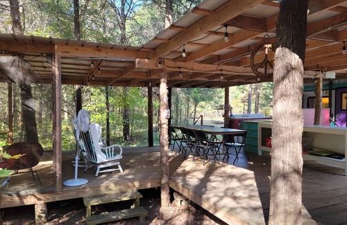 Annapolis House | The Happy Camper with Outdoor Kitchen. Near Annapolis, Black River, Sam Baker.