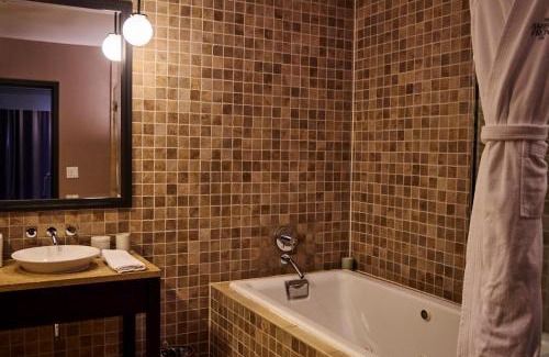 Greenport Hotel | The Harbor Front Inn