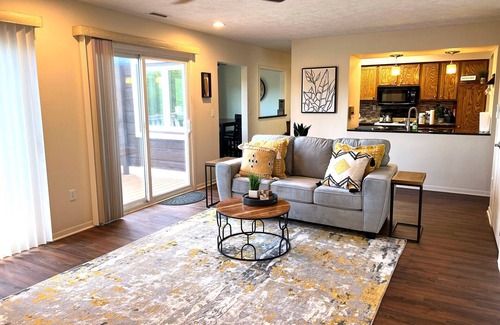 Huron Condo | The Harborview Getaway on the Water!