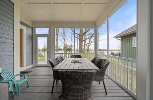 Cherry Valley House | The Harlequin - 20 Summer Village