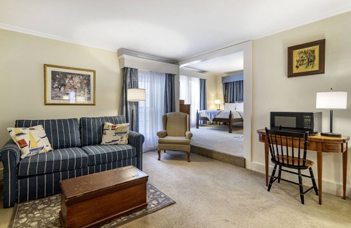 Freeport Hotel | The Harraseeket Inn & Event House Freeport Downtown
