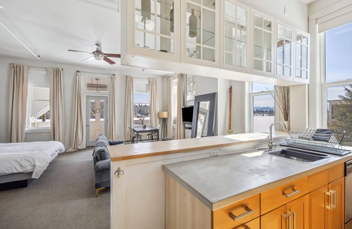 Lake Placid House | The Haus on Mirror Lake Suite 4