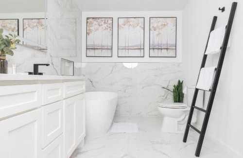 North San Antonio - SAT House | The Haven at Castle Hills 5 Bedroom Retreat San Antonio