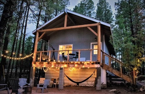 Happy Jack Cabin | The Haven at the Bar OK - Beautiful guest cottage nestled in the pines