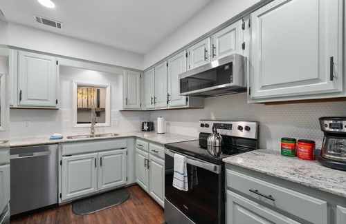Fort Smith House | The Haven-Cute 3BR in Town