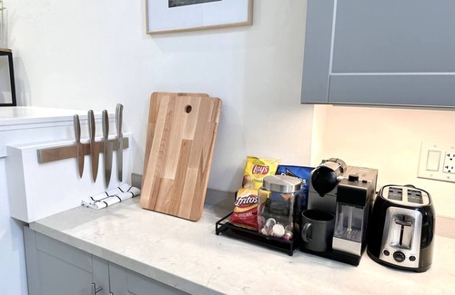 Hayes Valley House | The Hayes Valley Home by Restaurants Bars Shopping