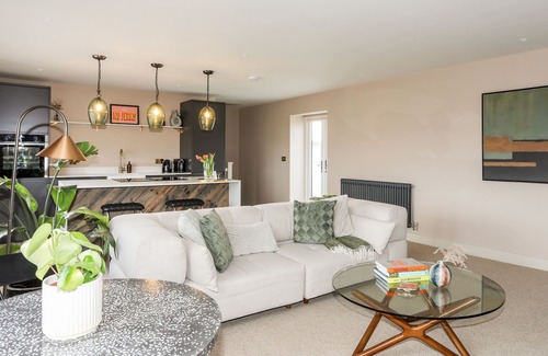 Llanfechell Cottage | THE HAYLOFT, romantic, luxury holiday cottage in Llanfechell