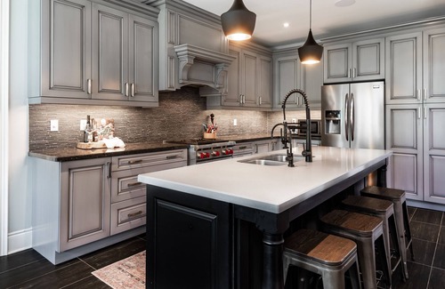 Mono House | The Hazel House: Gorgeous Executive Bungaloft