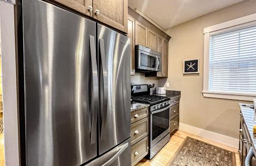West End Apartment | The Heart of the West End #3