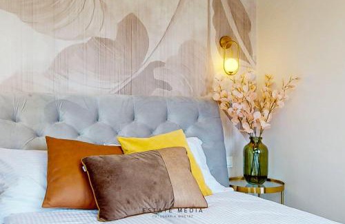 Centrum Apartment | The Heart of Warsaw Apartments by TataRento
