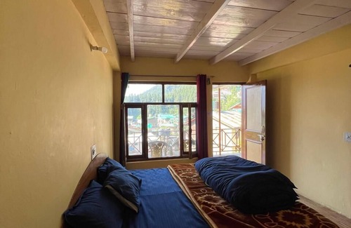 Old Manali Bed & Breakfast | The Heaven house
