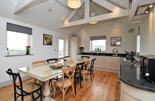 Beadnell Cottage | THE HEMMEL (BEADNELL), pet friendly, with open fire in Beadnell