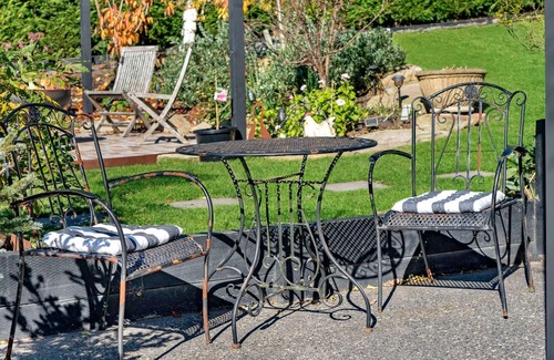 Moss Vale Cottage | The Hen's Den, Moss Vale