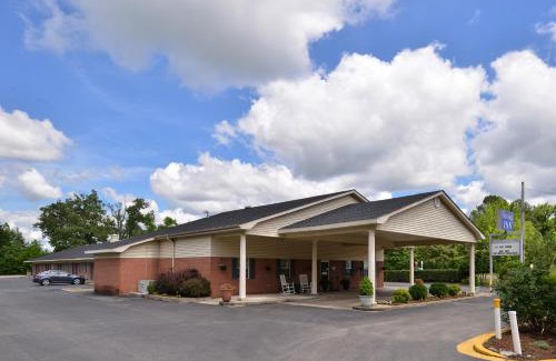 Huntingdon Hotel | The Heritage Inn, Inc