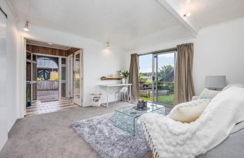Rothesay Bay House | The Hidden Clifftop Gem - Ocean view & Beach life