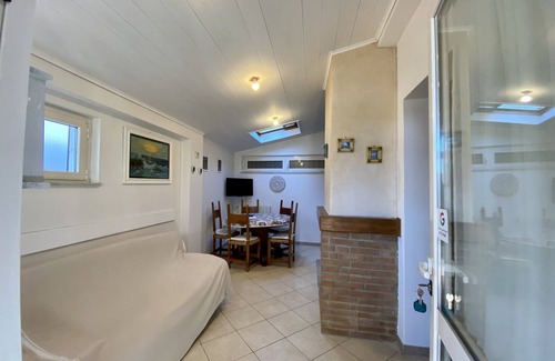 Marina di Massa House | The hidden cottage: delightful vacation home just minutes from the sea