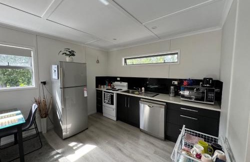 Papamoa Beach House | The Hidden Cottage
