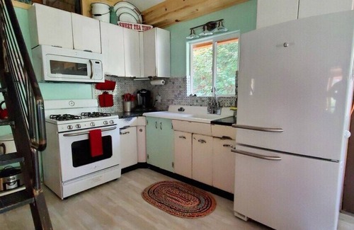 Glendale Cabin | The Hideaway, A Concealed Cabin @ East Zion & Bryce