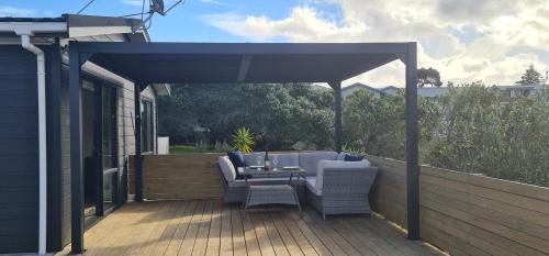 Omaha House | The Hideaway - Omaha Holiday Home