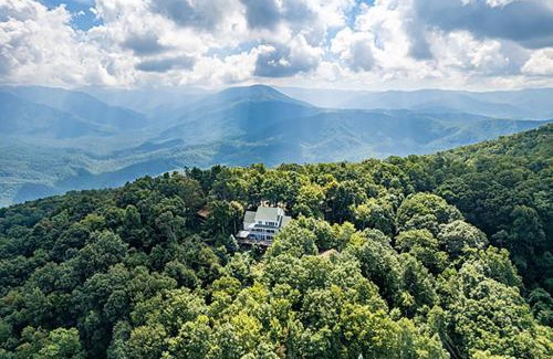 Chalet Village House | The Highest Point View by Venture Smoky Mountains