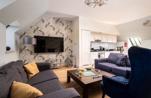 Fort Augustus House | The Highland Club