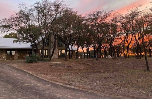 Dripping Springs House | The Highland: House 1/Sleeps 16+/Many Amenities