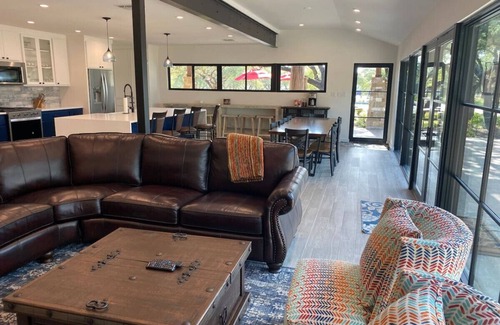 Dripping Springs House | The Highland: House 2/Sleep 16+/Many Amenities
