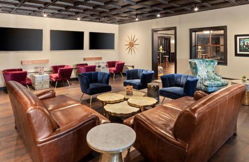 Iowa City Hotel | The Highlander Hotel, Ascend Hotel Collection