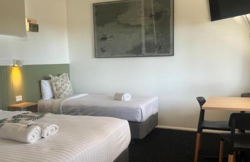 Maryborough Hotel | The Highlander Motel - 24HR Check In
